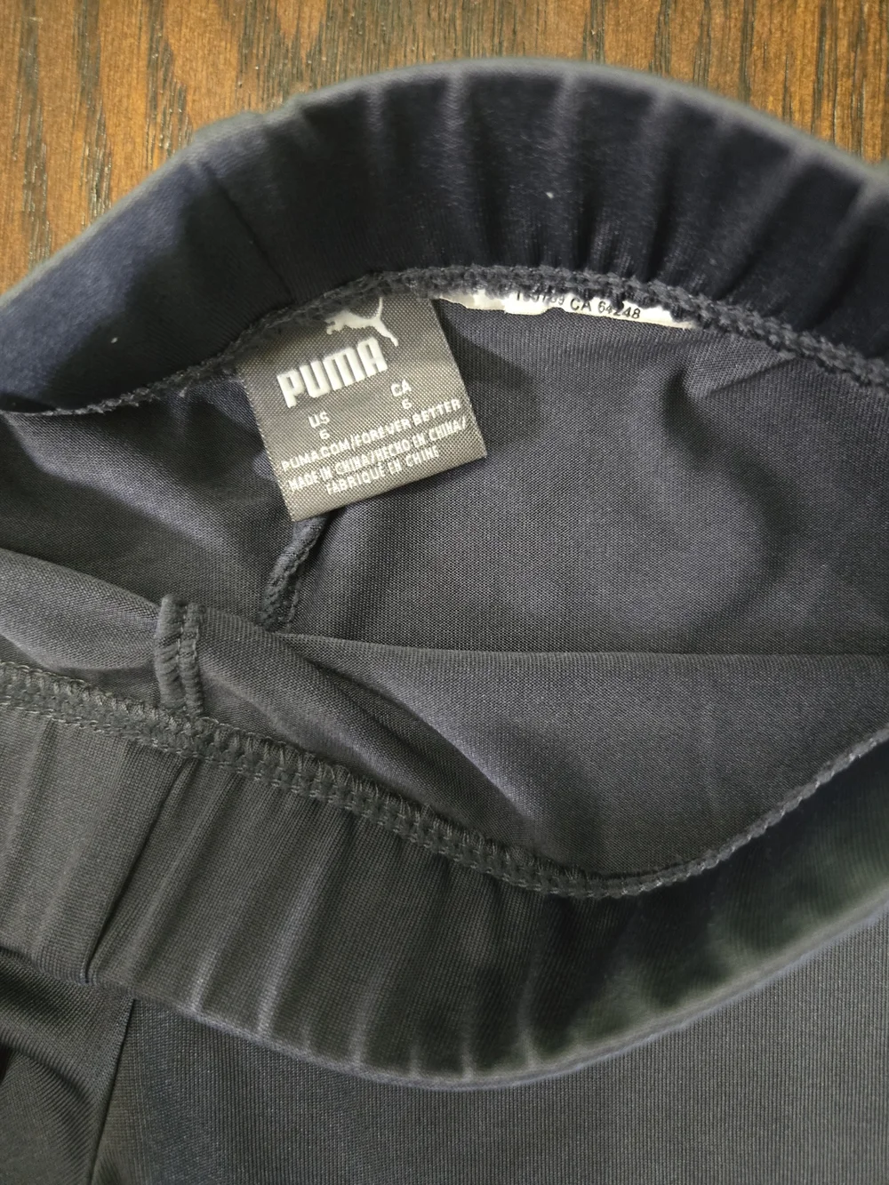 PUMA Light Gray Top & Navy Leggings with Pink Logo - Picture 7 of 7